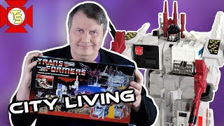 TRANSFORMERS G1 METROPLEX “Reissue” Knockoff Review [upl. by Hadsall]