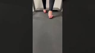 Gait pattern for shin splints athlete 100 preventable shinsplints [upl. by Trainer887]