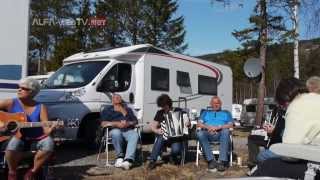 Musikk og sang på Uvdal Camping Resort  Påske 2014 [upl. by Moretta]