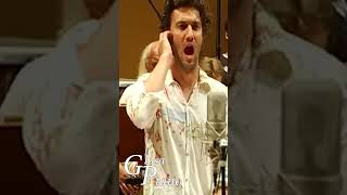 Jonas KAUFMANN sings CHE GELIDA MANINA by La Boheme in rehearsal operasinger music reharsal [upl. by Charline]