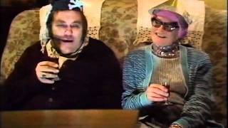 Les Dawson and Daphne Oxenford  The Desponds at Christmas [upl. by Kerril]