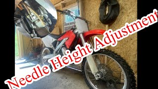 2001 Honda CR 125  Needle Height Adjustment  Carb Tuning [upl. by Ronoh]