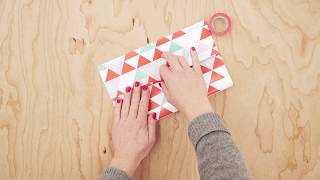 DIY Tutorial Geschenktüte aus Papier basteln [upl. by Nosylla]