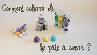 Comment colorer de la pâte à sucre   How to color the sugar paste [upl. by Othelia]