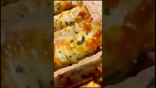 Crispy cheesy garlic bread 🥖 shorts viralvideo instantrecipe trending garlicbread [upl. by Ehsiom626]