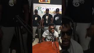 DJ ARAFAT EN FREESTYLE INCROYABLE A RADIO YOPOUGON [upl. by Cavallaro890]