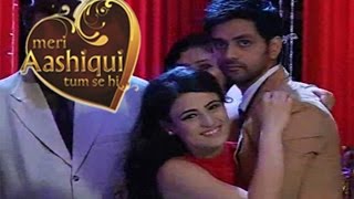 Ranveer Holds Ishani in Shikhars Sangeet  Meri Aashiqui Tumse Hi [upl. by Ayekel814]