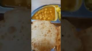 PUFFY POORI ALOOpoori poorirecipe trendingshorts poorialoopooribhaji indianbreakfast chole [upl. by Ttenrag]