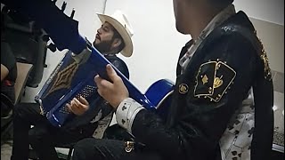 Rojo En La Sangre Los Desertores de Durango En Vivo [upl. by Sharyl]