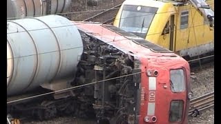 DERAILED TANK CAR TRAIN  HEAVY ACCIDENT  HEAVY RESCUE OPERATIONS  STUTTGART 16032010 [upl. by Ronna575]