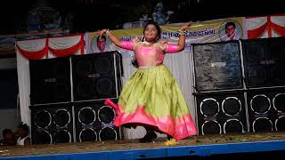 Mallipoo song akshitha performance in pongal 170123 [upl. by Isa]