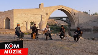 Agit Işık Koma Ma  Ber Derê Kî û Kî Dengê Qedîm Konserên Amîdayê [upl. by Assitruc]