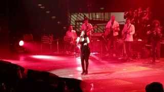 Tere Vaaste Mera Ishq Sufiyana  Sunidhi Chauhan Live  San Jose 8th April 2013 [upl. by Vashti]