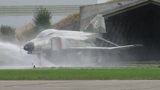 Feuerwehr Flughafen Manching EADS Löschübung mit F 4 Phantom [upl. by Zwick]