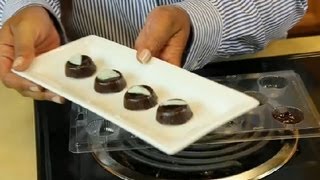 How to Make Mint Chocolate Meltaways  Recipes With Mint [upl. by Rebmit]