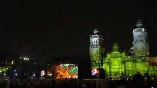 Shakira  La Tortura  Mexico City  Zocalo  May 2007 [upl. by Annayehc545]