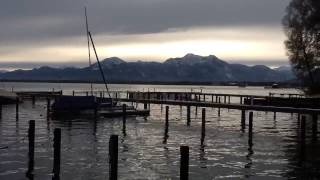 Chiemsee mit Alpen Panorama am morgen [upl. by Ramedlaw]