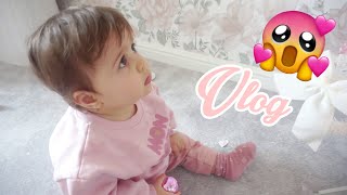 VLOG  12 💚 ON INSTALLE LE SAPIN D’INÈS 🎄 [upl. by Corinne]