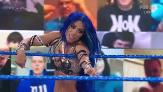 WWE SmackDown 010121 Sasha Banks amp Bianca Belair vs Bayley amp Carmella [upl. by Eohce]