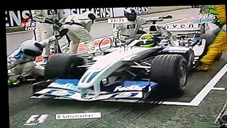 Ralf Schumacher Wordt Tegengehouden Bij Zijn Pitsstop F1 Brazilie 2004 Commentaar Olav Mol [upl. by Arikihs]