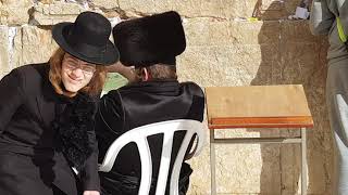 Why do Hasidic Jews wear a fur hat The Western Wall Wailing Wall Jerusalem Israel [upl. by Capps972]