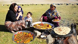 Organic Mountain Village life  Shepherd Mother  Cooking Shepherd Food Village Life of Afghanistan [upl. by Nuahsyd826]