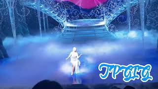 Mercedesz Csampai  Lass Jetzt Loss clips  Frozen The Broadway Musical Eiskönigin Stuttgart [upl. by Aliemaj]