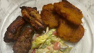 Recette facile des côtelettes de porc et des bananes plantains [upl. by Alejandra129]