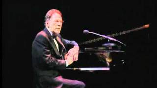 Tom Lehrer  Poisoning Pigeons In The Park live 1998 [upl. by Greeson]