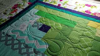 Big random flowers leaves and swirls Longarm Hand guided Gammill Quilting [upl. by Shakti]