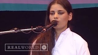 Sheila Chandra  Ever So LonelyEyesOcean live at World in the Park 1992 [upl. by Ekenna]