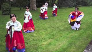 TRADITIONAL KOREAN DANCE Danse traditionnelle coréenne [upl. by Colton]