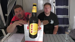 Unboxing Review Smakprovning Keo Premium Beer 630ml 45 från Cypern [upl. by Celeste355]