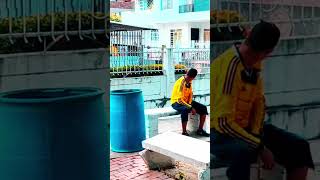 El barril misterioso 🤣😂 funny shortvideo humor comedia fyp shorts short videos [upl. by Enrika649]