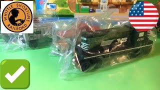 🇺🇸unpack Whittle Shortline Railroad wooden Norfolk Southern Railway trains 03223 [upl. by Lebazi14]