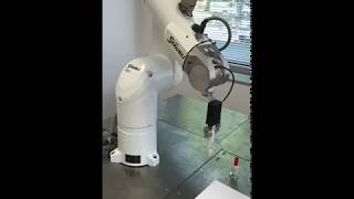 Vidéo Robot STAUBLI  Innov robotics [upl. by Rosdniw74]