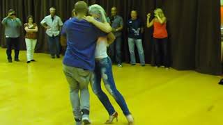 Kizomba Dance  Sara Lopez amp Albir Rojas Mika Mendes  Mágico [upl. by Koralle]