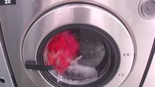 Lavatrice Ipso risciacquo e centrifuga  Ipso washing machine rinse and spin [upl. by Salvucci]