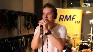 Antek Smykiewicz  Pomimo burz Poplista Plus Live Sessions [upl. by Herrle400]