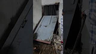 Strong room Gate godrej defender plus fitting Kar Rahe hai [upl. by Mischa216]