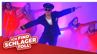 Julian Sommer  Dicht im Flieger Offizielles Musikvideo [upl. by Iror]