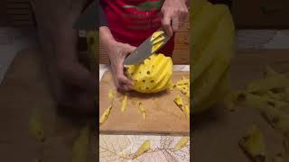 Peeling Pineapple shorts food new fruit subscribe video [upl. by Llenrap688]