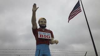 Muffler Man Statue Big Fiberglass Woodsman Paul Bunyan  quotNo Job Too Bigquot in Foristell Missouri [upl. by Einnij]