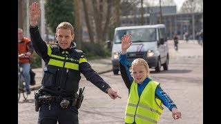 Opening Fototentoonstelling Politiekids [upl. by Helas]