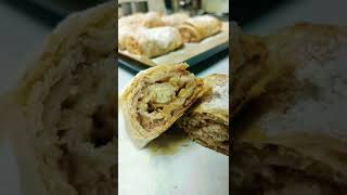 Ștrudel cu mere 🍏 Apple Strudel  Reteta completa pe canalul meu [upl. by Gurney560]