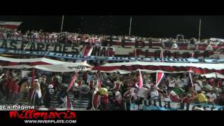 quotLlego la hinchadaquot River en Montevideo 2009 Copa Libertadores [upl. by Aibos]