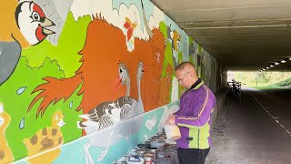 Nieuw kunstwerk onder A20viaduct geeft Vlaardingen kleur [upl. by Norah414]