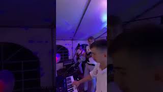 Gitara solooo 😏 kapela wesele gitara shorts zespółmuzyczny wedding zespółnawesele [upl. by Sundin676]