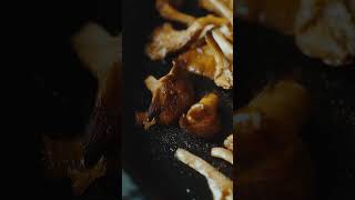 Chanterelle Toast for Chanterelle Season vegan [upl. by Kinelski]