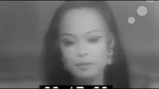 Gloria Diaz  Miss Universe 1969 quotIs it true that you filipino use your hand while you eatquot prelim [upl. by Arhas]